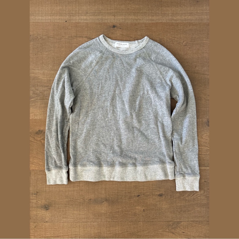 everlane gray long sleeve crew neck pullover sweatshirt